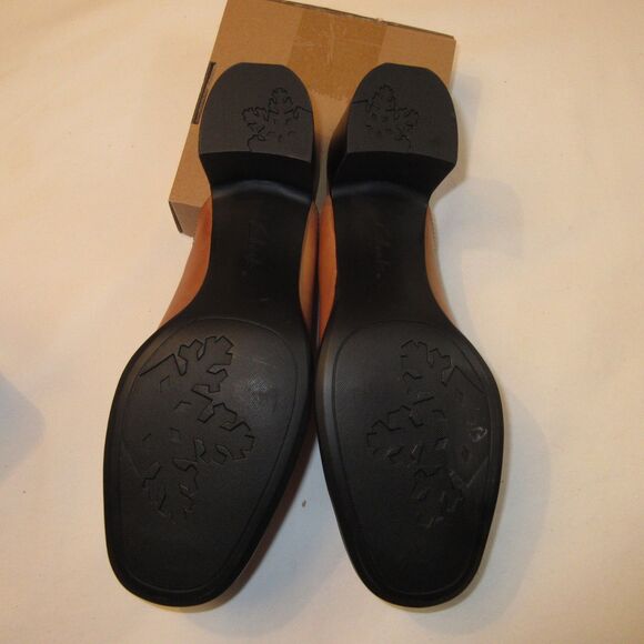 Women’s Clark Slip-On Heeled Leather Shoes US Size 10 - Picture 7 of 10